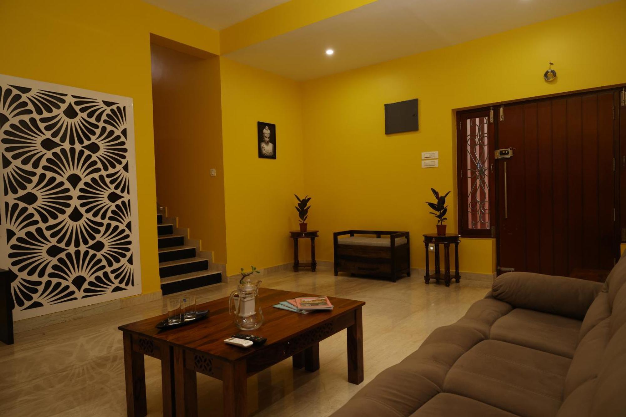 Sree Sri Residency Ecr Guest house